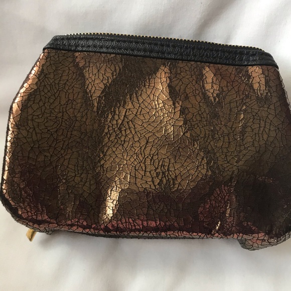 Lord & Taylor Handbags - Lord & Taylor Brown Crackle Makeup Bag